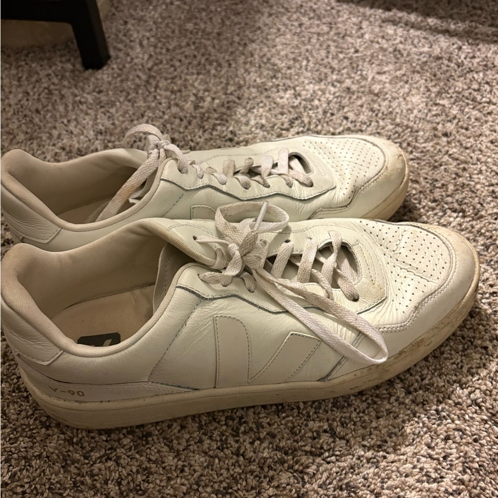 Veja Off-White Casual Sneakers
